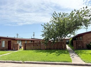 811 N Avenue F APT 30, Freeport, TX 77541