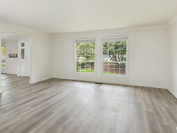 5th image of 5715 89th Avenue W