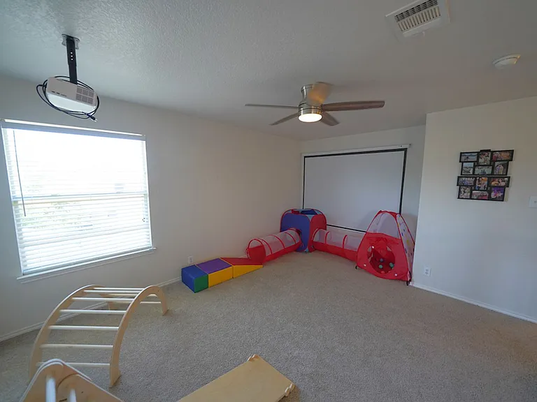 740 Fountain Gate — Photo 29