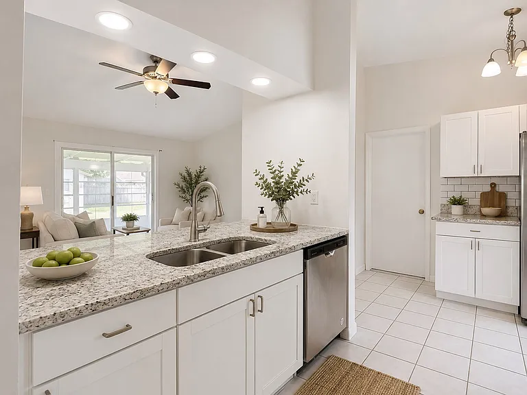 3255 Amherst Ave — Photo 10