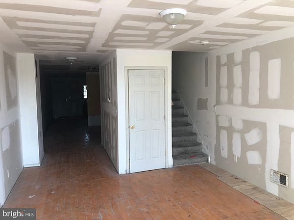 2nd image of 518 E North Ave