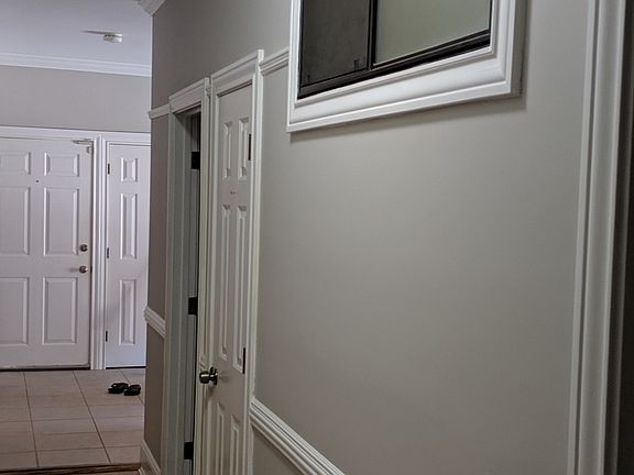 5th image of 2211 I St
