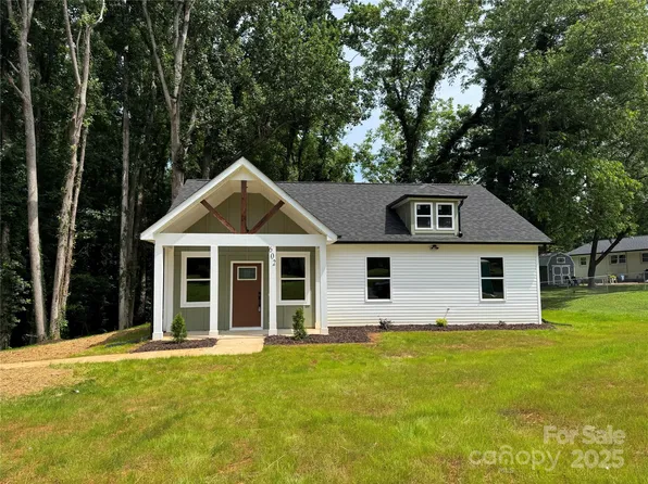 602 Craig St, Cherryville, NC 28021