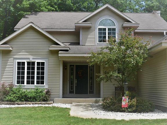 2nd image of 1250 Scenic Dr