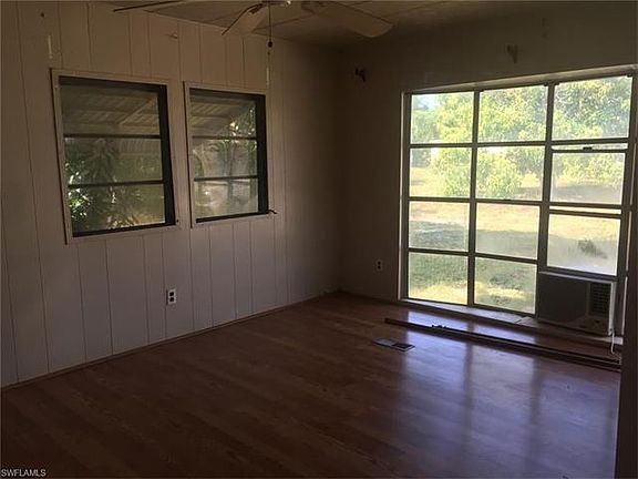 2nd image of 5873 Luloma Ln