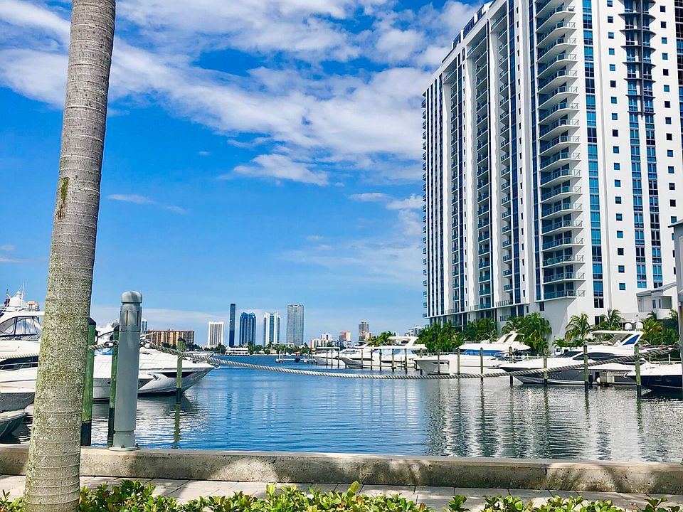 1st image of 17111 Biscayne Blvd Unit 1903