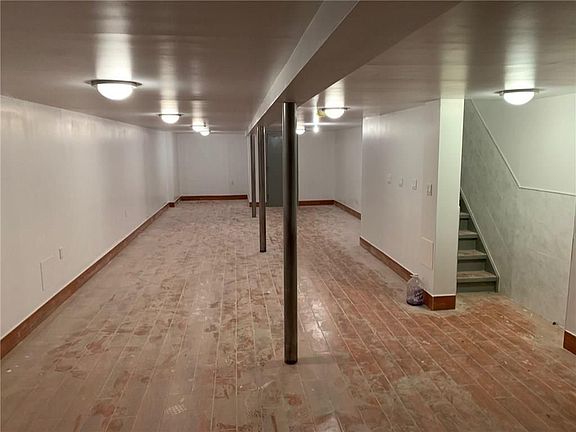 4th image of 8421 7th Ave #A