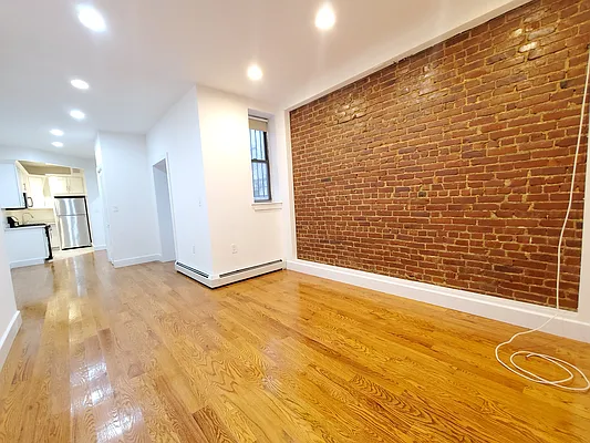 Rented by Compass | media 12