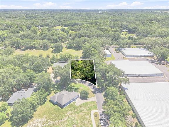 3rd image of 512 DOWLING CIRCLE LOT 5