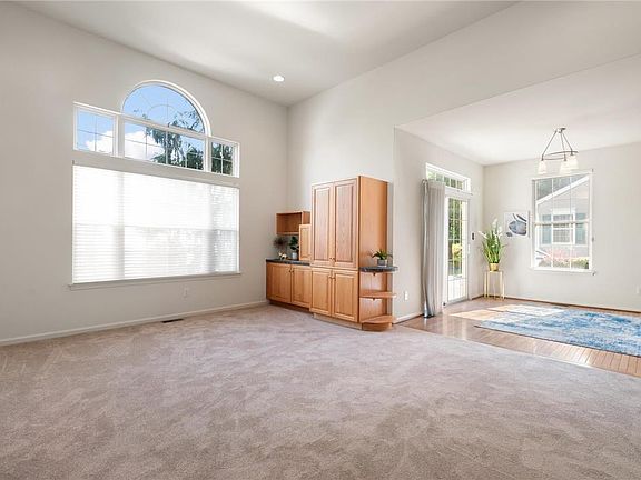 5th image of 1880 Gregory Pl