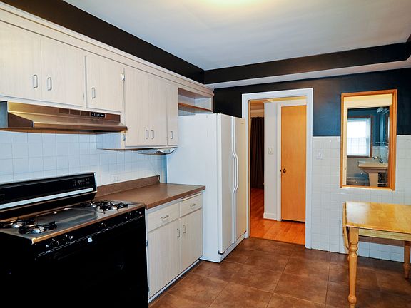 4th image of 6032 N Landers Ave