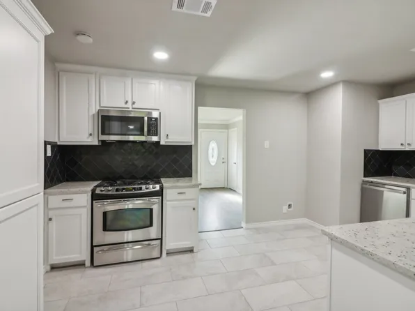 525 Elaine Dr, Irving, TX 75060