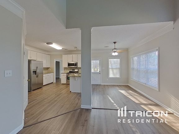 2nd image of 35 Barrington Bottoms Ct
