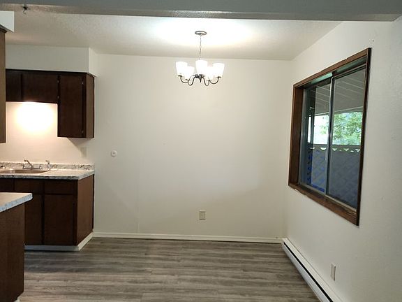 4th image of 1260 Nandina St #J