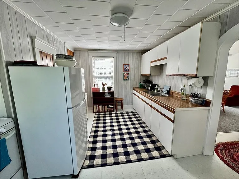 27 S Shore Rd — Photo 5