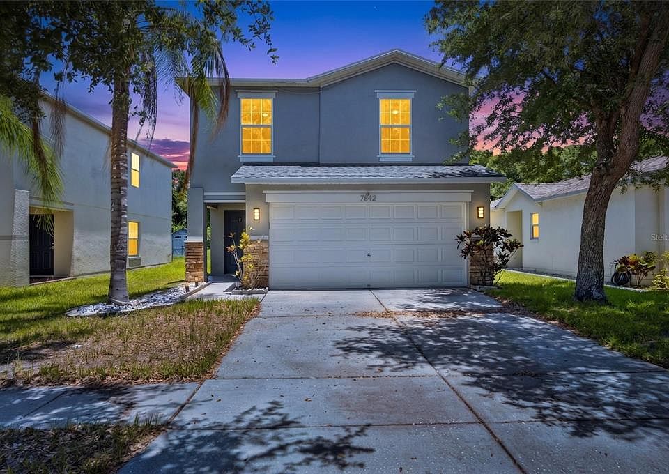 1st image of 7842 CARRIAGE POINTE DRIVE