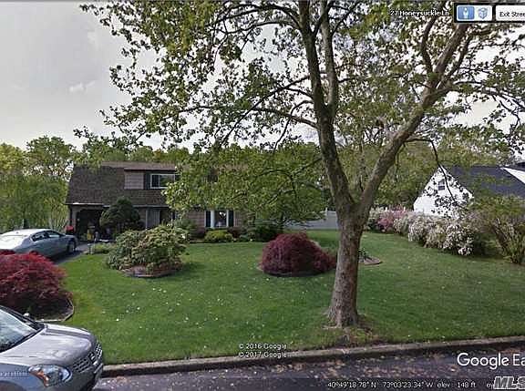2nd image of 27 Honeysuckle Ln