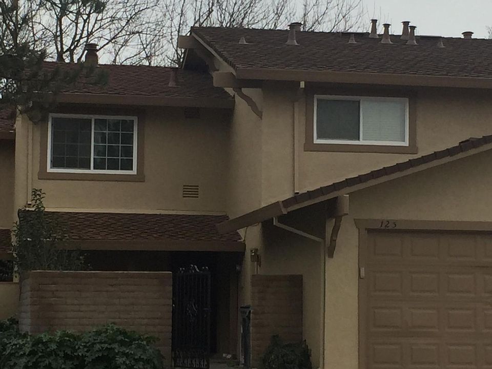 1st image of 125 W El Dorado Dr