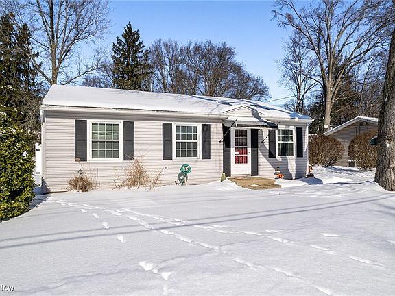 3rd image of 2293 Wickley Ave
