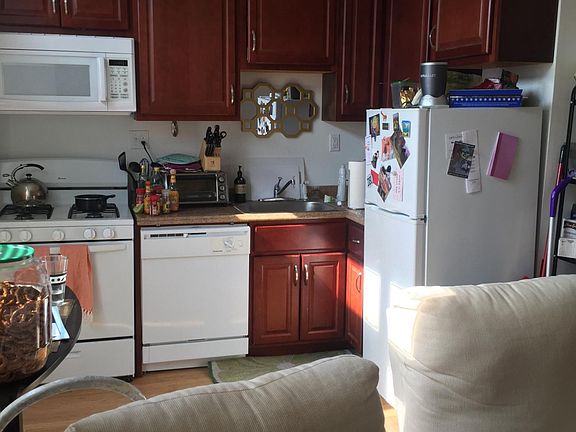 4th image of 1916 N Lincoln Park W APT 4S