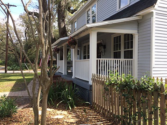 4th image of 4257 Longfellow St
