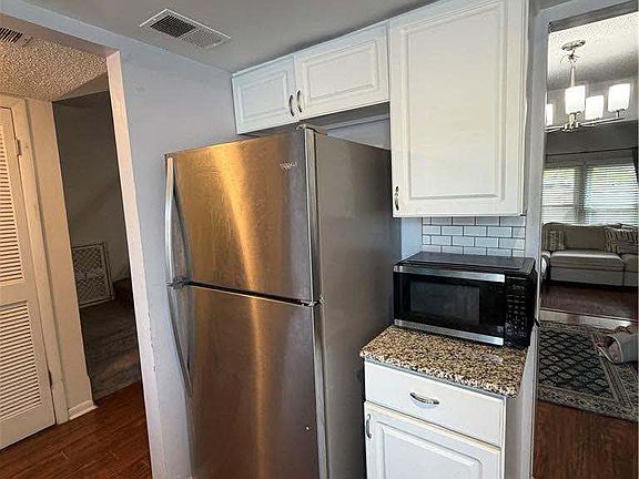 4th image of 653 Governors Way