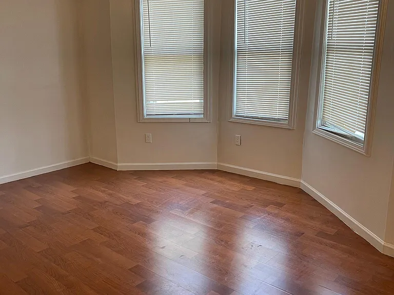 481 S 11th St #1 — Photo 5