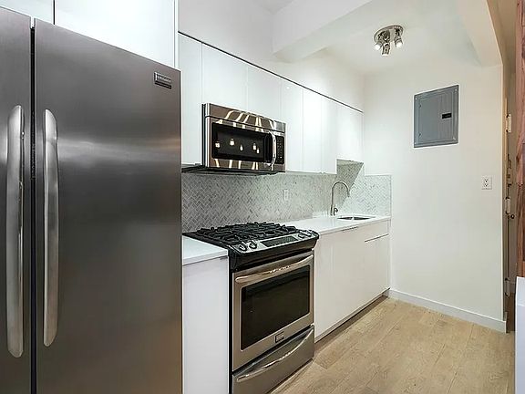 4th image of 334 Bowery APT 3R