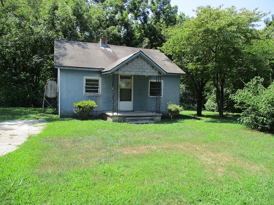 2nd image of 805 Falls St