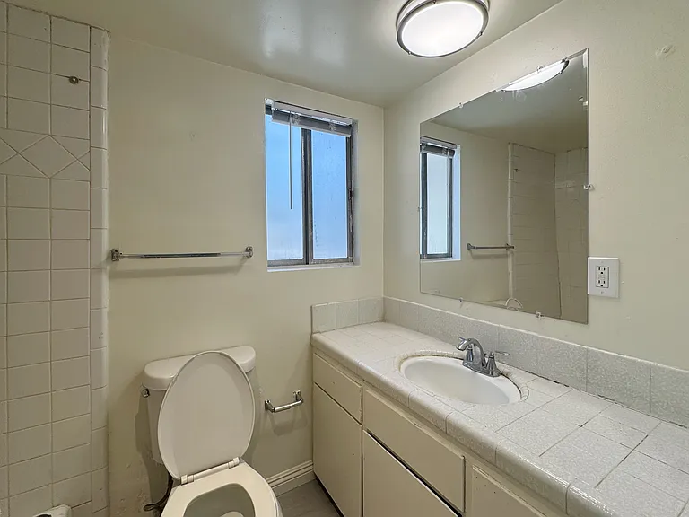 701 W Newmark Ave #A — Photo 12