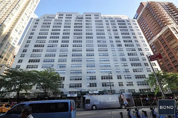 Rented by Bond New York | media 15