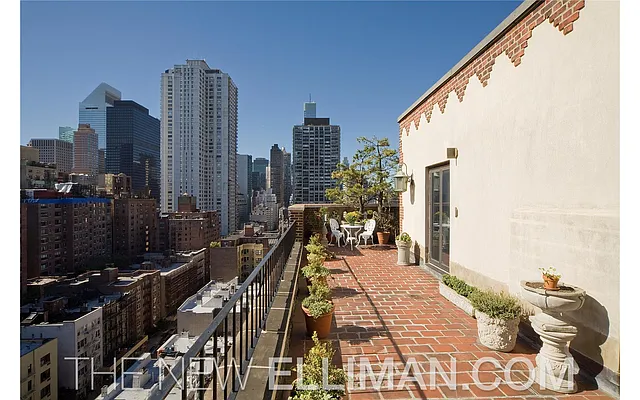 Sold by Douglas Elliman | media 32