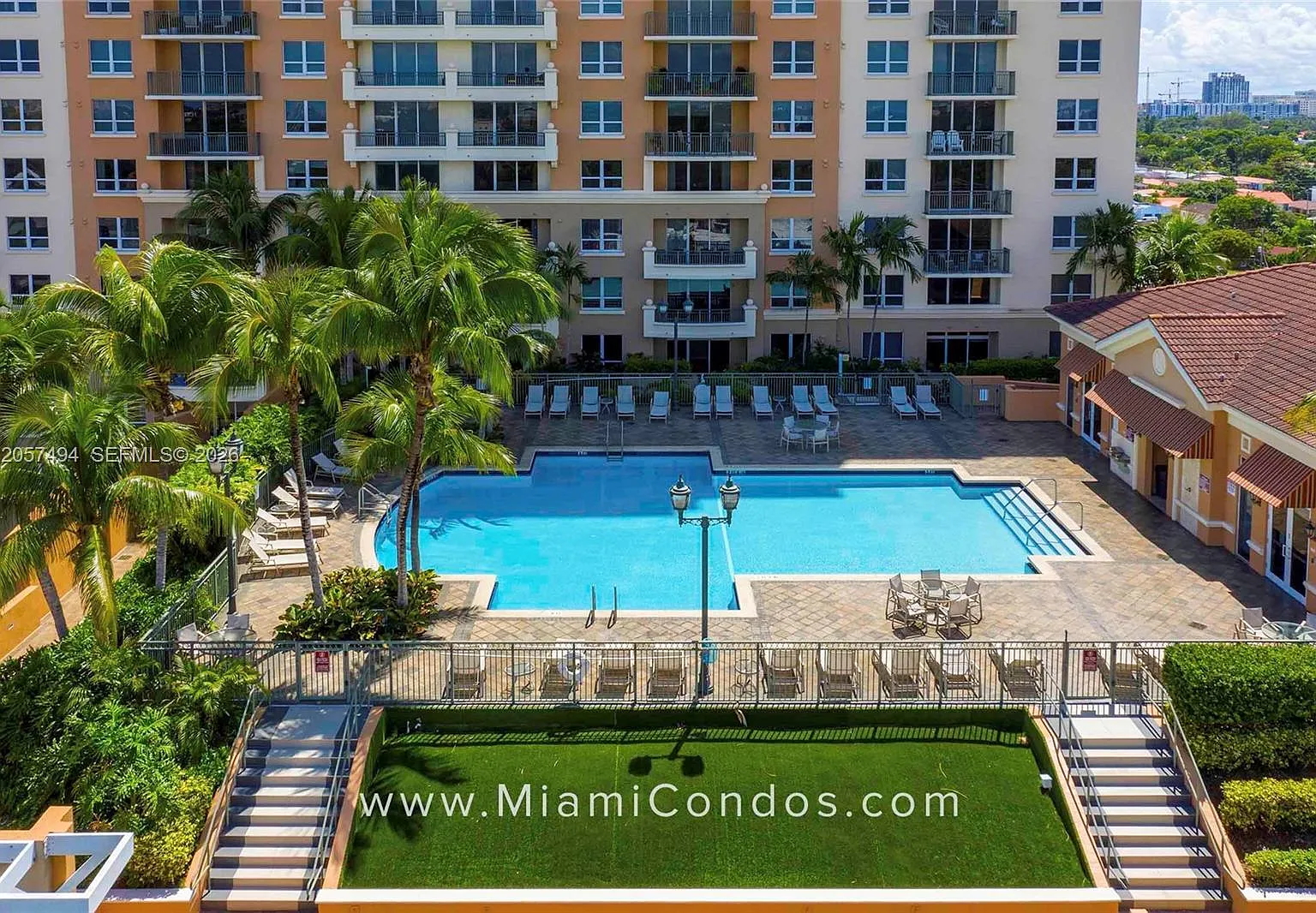 Gables Marquis Condo — Photo 2