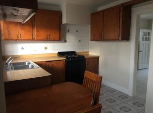 356 W 10th St, San Pedro, CA 90731