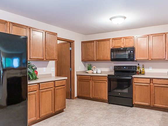 5th image of 4718 Poplar Creek Dr