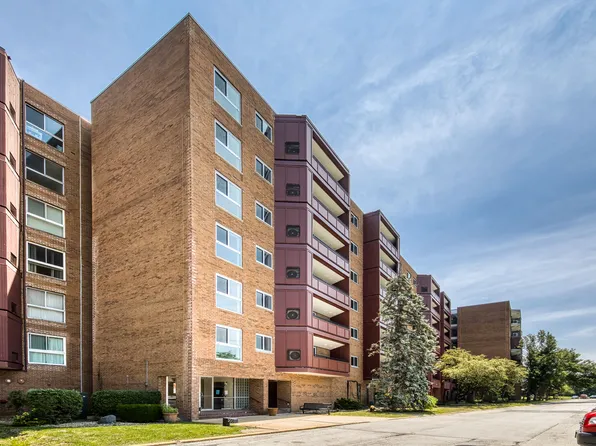 200 Park Ave APT 435, Calumet City, IL 60409
