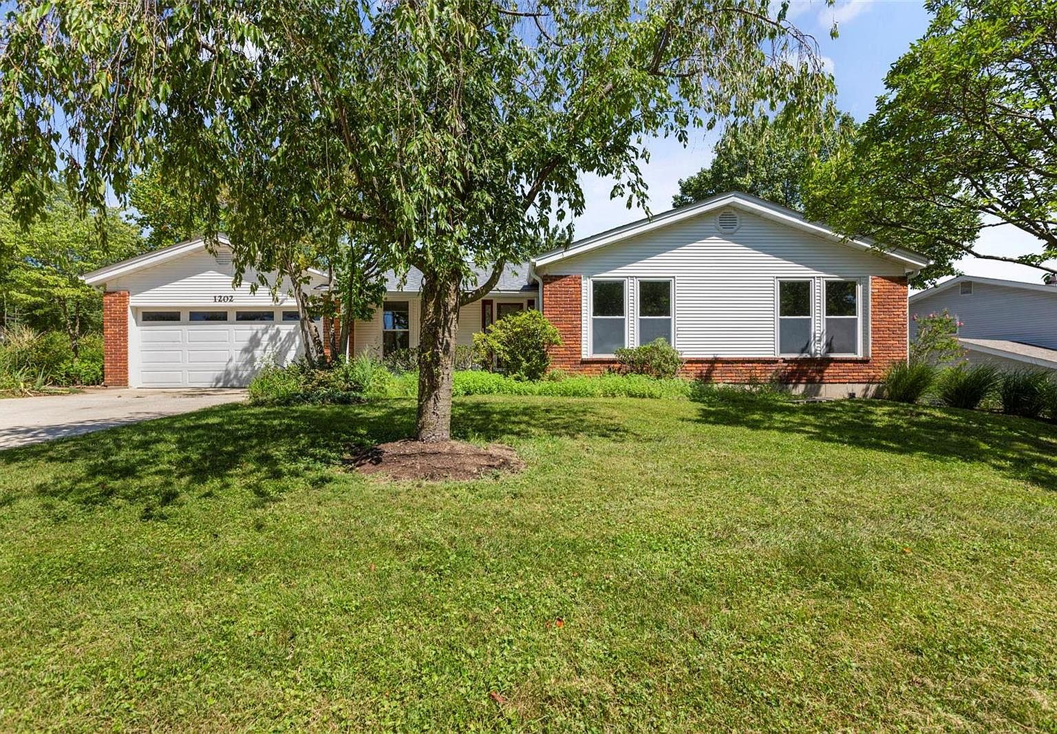 1202 Beaver Creek Rd, Chesterfield, MO 63017 Zillow