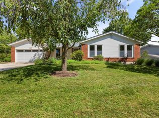 1202 Beaver Creek Rd, Chesterfield, MO 63017