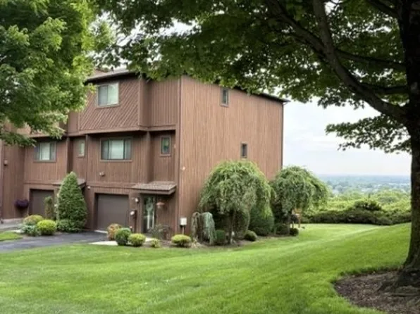 88 Metro Vista Dr, Hawthorne Boro, NJ 07506