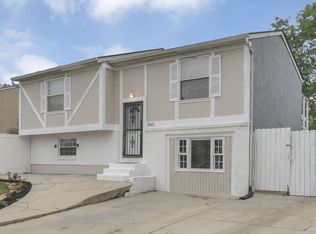 2862 Valley Green Dr, Columbus, OH 43207