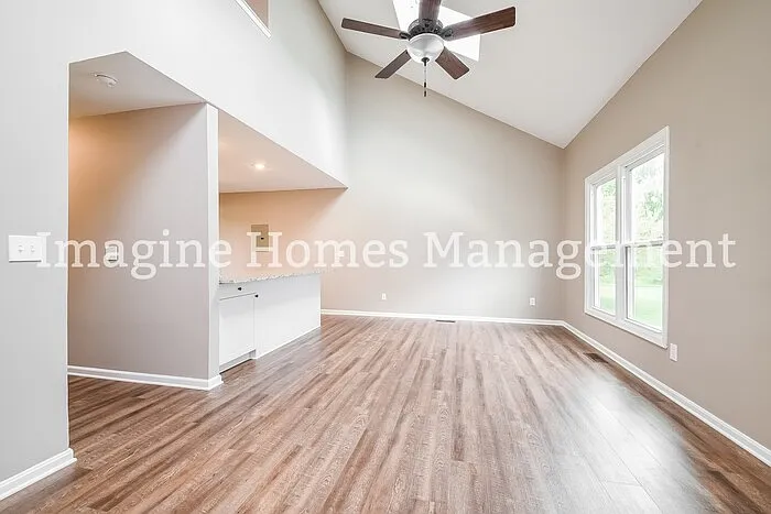 10686 Ravenna Rd #A — Photo 2