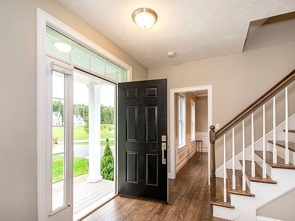 4th image of 15 Thrush Hollow Ln