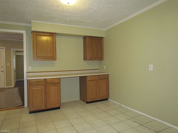 2nd image of 915 4th St NW