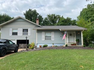 4 Sherri Ln, Saint Peters, MO