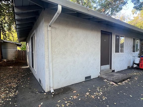 2nd image of 1200 Magnolia Ave #D