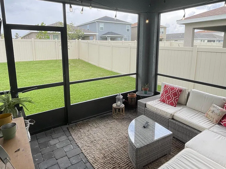 5616 Los Robles Ct — Photo 6