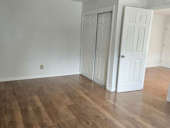 5th image of 1425 Douglas St #B