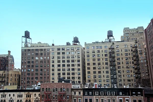 Sold by BLU Real Estate | media 10