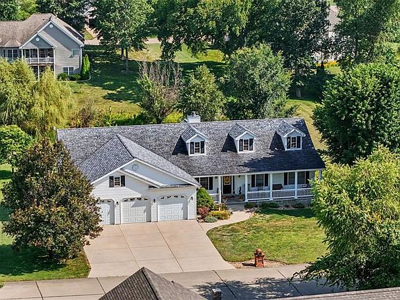 3rd image of 478 Oak Field Ct