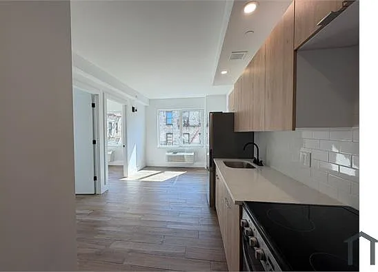 354 E 194th St #3C — Photo 8